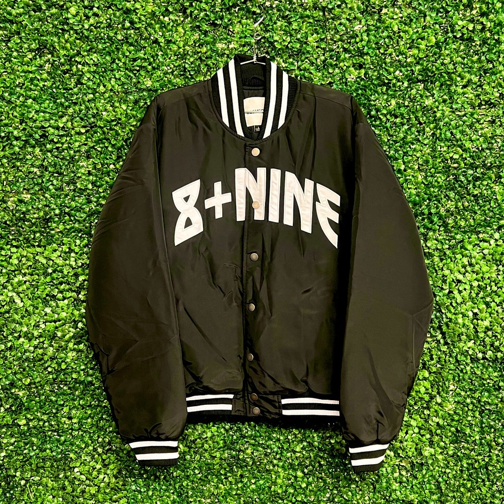 8&9 ON FIELD STADIUM JACKET- BLACK ⚫️
